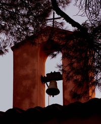 Hoch auf des Turmes Glockenstube - Da wird es von uns zeugen laut, Saint Tropez, St. Anne, Foto: Kurt Kramer